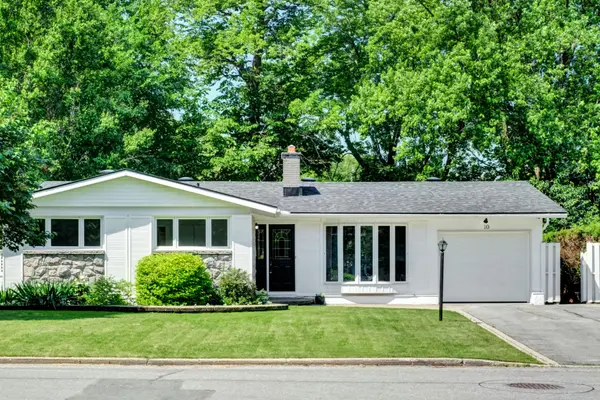 10 Beaumaris Drive