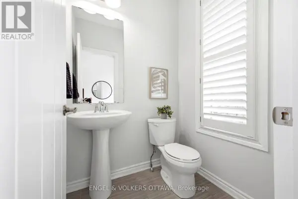 252 RUE DES SOLDATS RIENDEAU STREET, Ottawa, ON K2J5Z4