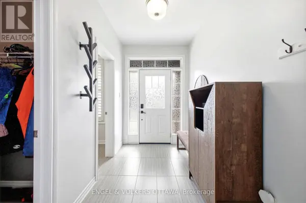 252 RUE DES SOLDATS RIENDEAU STREET, Ottawa, ON K2J5Z4