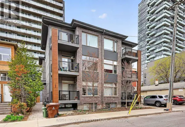 192 Forward AVE #A, Ottawa, ON K1Y4H2