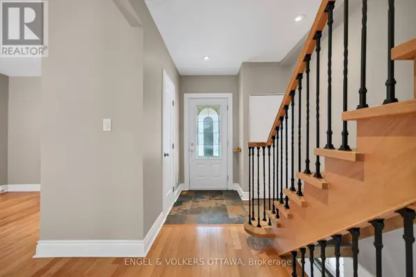 75 ROSS AVENUE, Ottawa, ON K1Y0N6