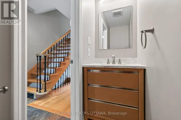 75 ROSS AVENUE, Ottawa, ON K1Y0N6