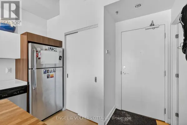 340 McLeod ST #935, Ottawa, ON K2P1A4
