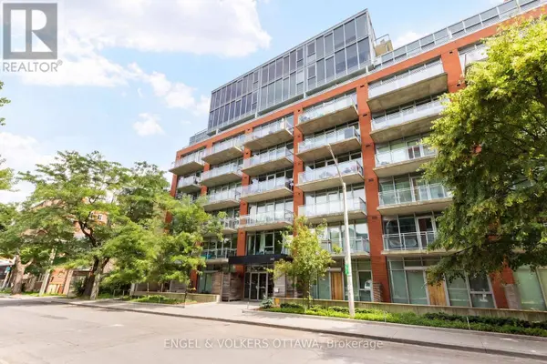 340 McLeod ST #935