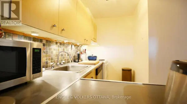 1180 Ohio ST #1205, Ottawa, ON K1H8N5