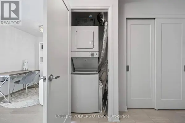 805 Carling AVE #1503, Ottawa, ON K1S5W9