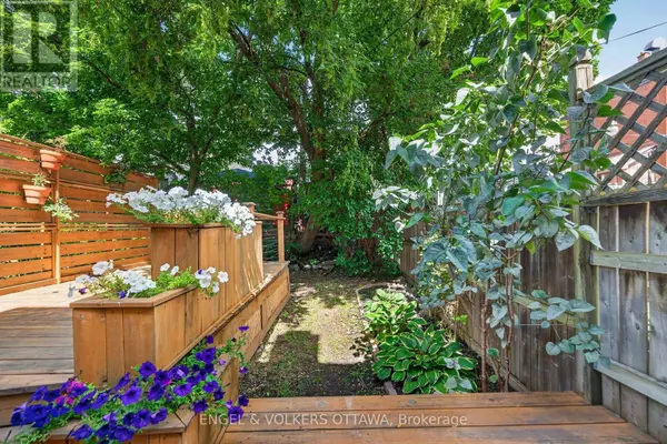 75 ECCLES STREET, Ottawa, ON K1R6S5