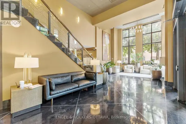 245 Kent ST #706, Ottawa, ON K2P0A5