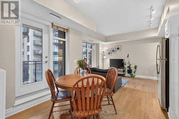 245 Kent ST #706, Ottawa, ON K2P0A5