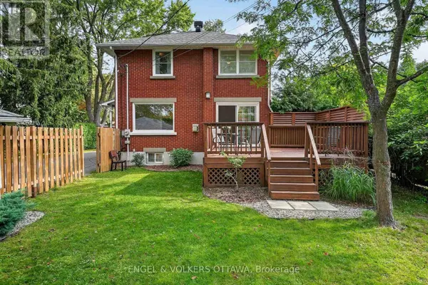 916 IROQUOIS ROAD, Ottawa, ON K2A3N5
