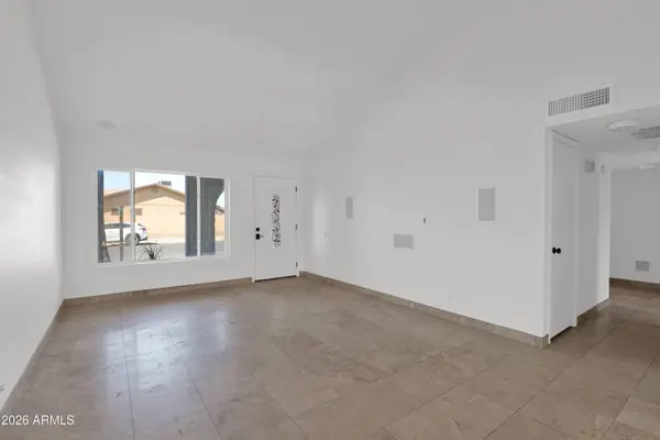 3041 S DATE Street, Mesa, AZ 85210