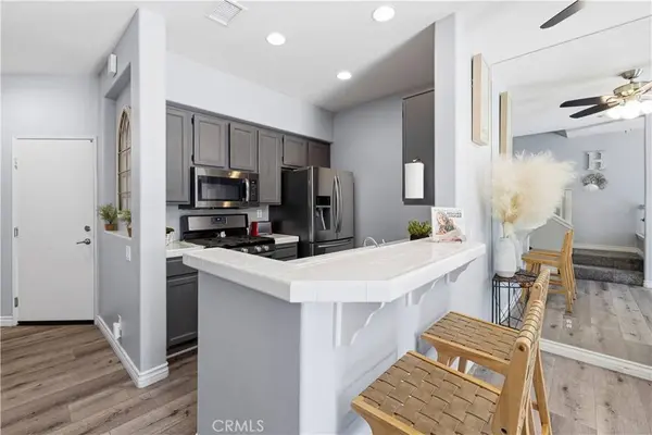 26503 Morro Bay DR, Valencia, CA 91354