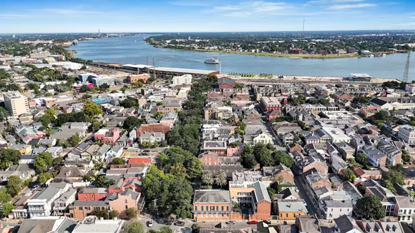 53-print-740-esplanade-ave-711