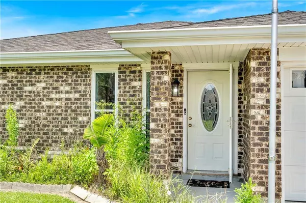 3140 ARBUTUS LN, Marrero, LA 70072
