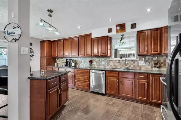 3140 ARBUTUS LN, Marrero, LA 70072