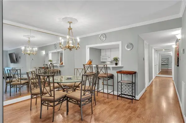 3201 ST. CHARLES AVE #220, New Orleans, LA 70115