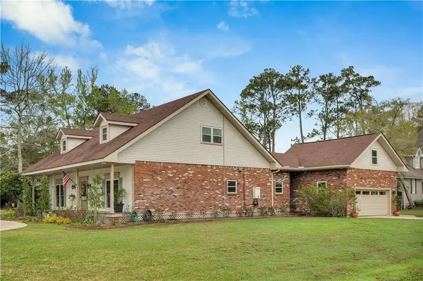 925 WINONA DR, Mandeville, LA 70471