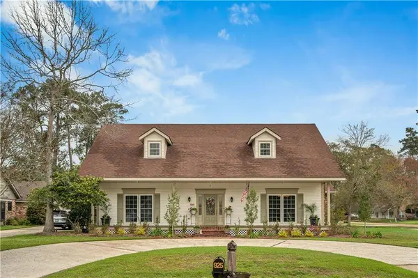 925 WINONA DR, Mandeville, LA 70471