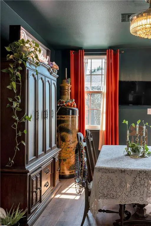 1461 N ROBERTSON ST, New Orleans, LA 70116