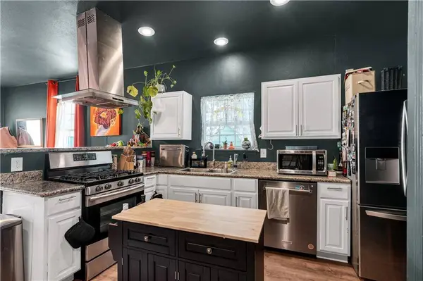 1461 N ROBERTSON ST, New Orleans, LA 70116