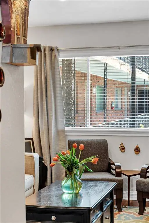 3201 ST CHARLES AVE #218, New Orleans, LA 70115