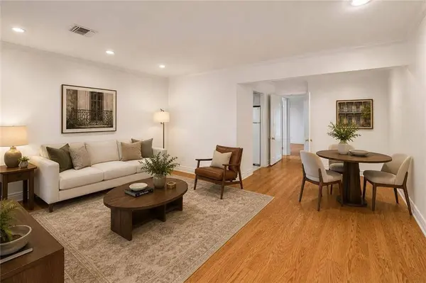 3201 ST CHARLES AVE #230, New Orleans, LA 70115