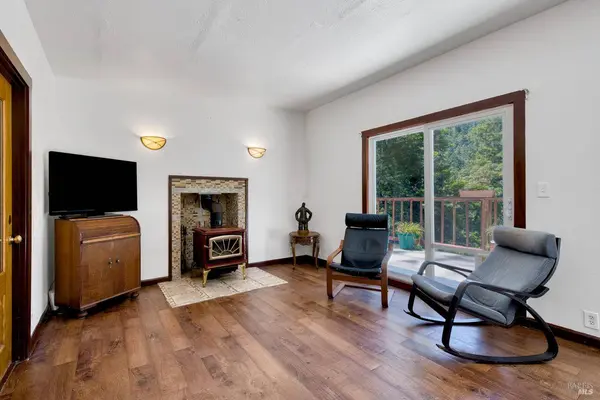 15 Mountain View AVE, Lagunitas, CA 94938