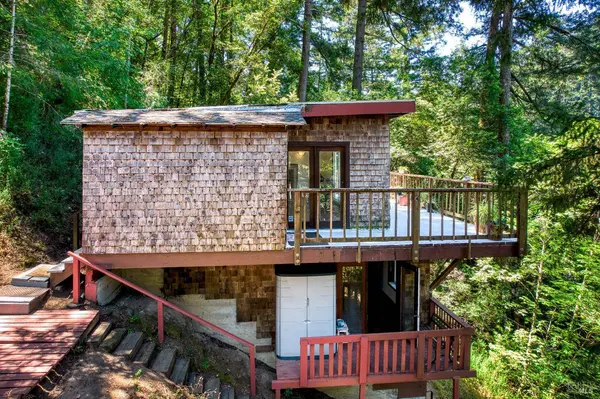 15 Mountain View AVE, Lagunitas, CA 94938