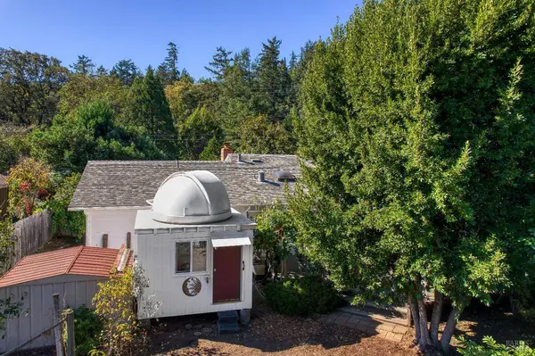 221 Railroad AVE, Woodacre, CA 94973