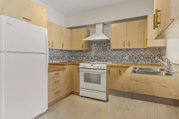 1203 Pemberton AVE #207, Squamish, BC V8B 0J7