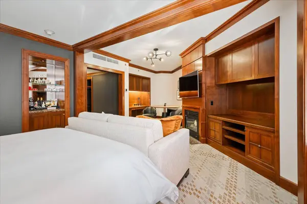 4591 Blackcomb WAY #518, Whistler, BC V8E 0Y4
