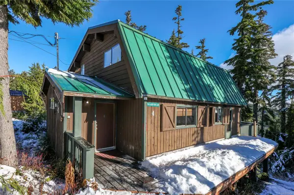 706 Glacier View Close, Courtenay, BC V9T 1L0