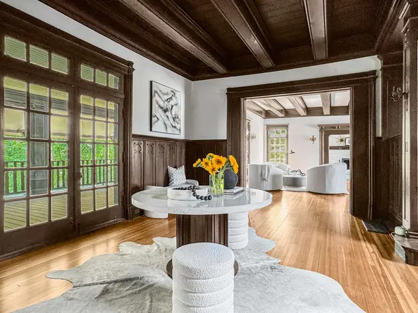 141 Loretto CT, Wheaton, IL 60189