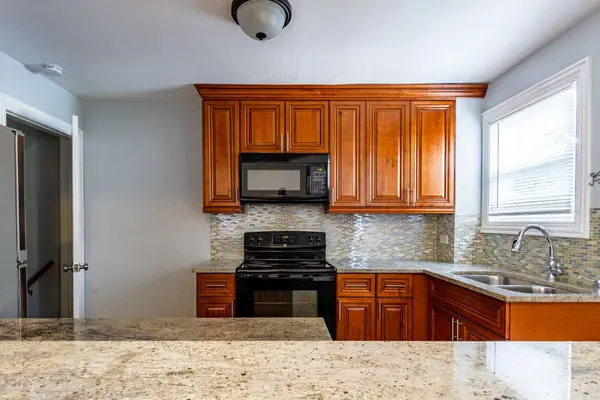 1420 N Harlem AVE #E, River Forest, IL 60305