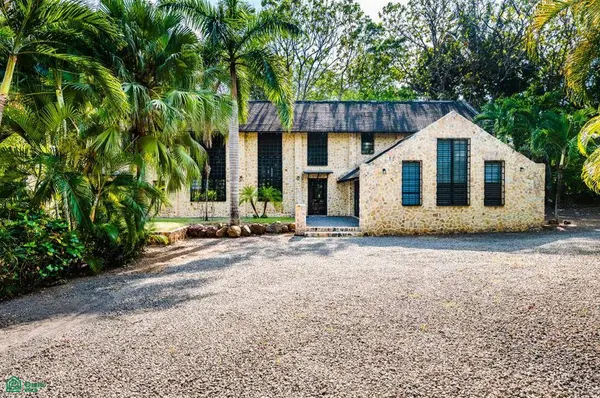 Tropical Stone Villa | Tambor, Puntarenas,