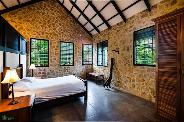 Tropical Stone Villa | Tambor, Puntarenas,