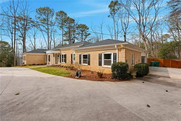 125 River Park DR, Atlanta, GA 30328