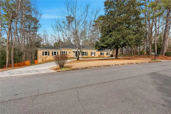 125 River Park DR, Atlanta, GA 30328