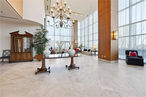 2881 Peachtree RD NE #902, Atlanta, GA 30305