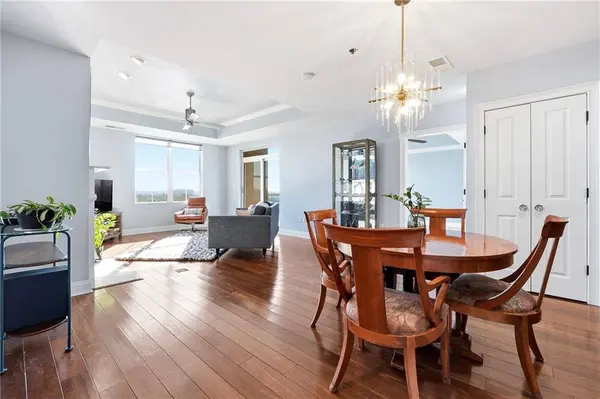 2881 Peachtree RD NE #902, Atlanta, GA 30305