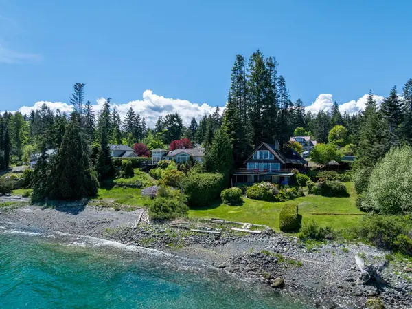 5028 Spence Rd, Courtenay, BC V9N 9S1