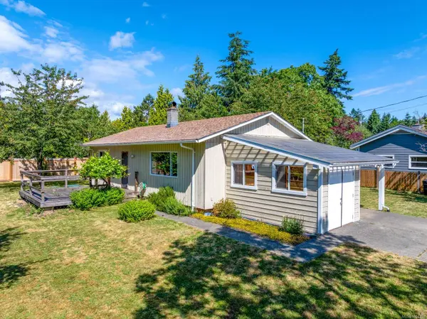 375 Church St, Comox, BC V9M 2C1