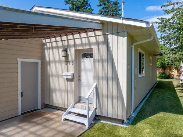 375 Church St, Comox, BC V9M 2C1