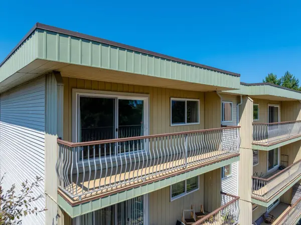 1015 Cumberland Rd #402, Courtenay, BC V9N 2E7