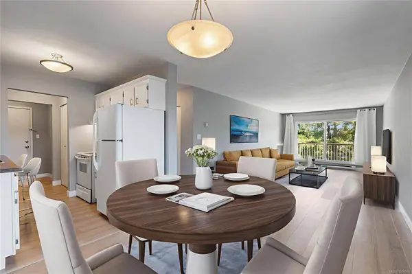 1015 Cumberland Rd #402, Courtenay, BC V9N 2E7