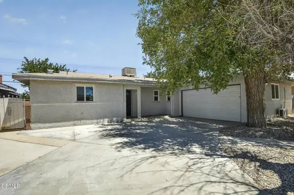 137 E Avenue J 8