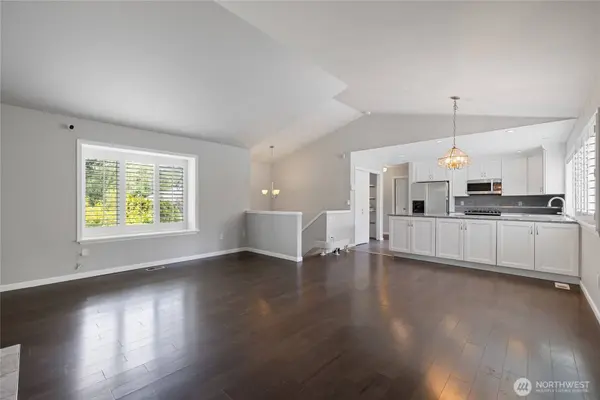 9716 66th AVE E, Puyallup, WA 98373
