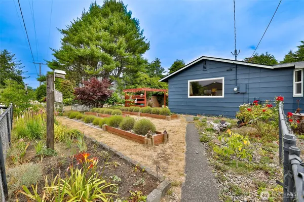 2548 Evergreen Park RD, Grayland, WA 98547