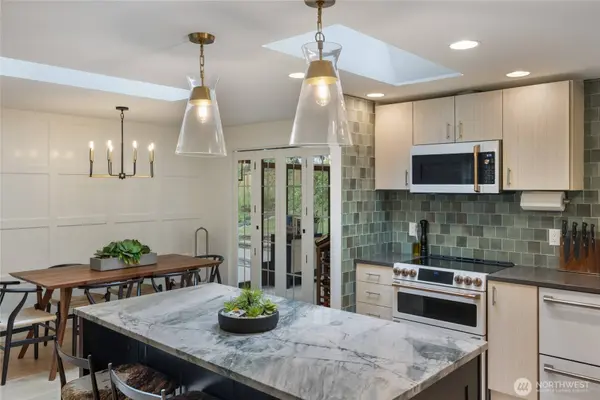 3617 12th AVE NW, Gig Harbor, WA 98335