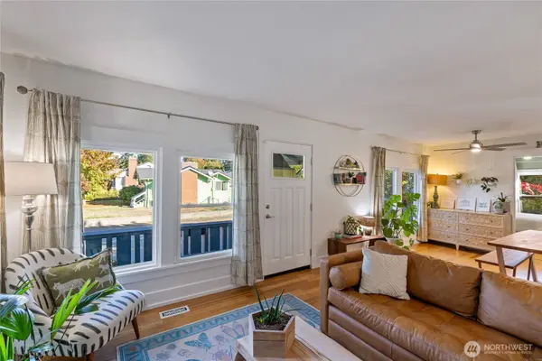 3421 SW Trenton ST, Seattle, WA 98126